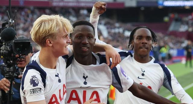 热刺做客挑, 这记头球难 热刺做客挑, 这记头球难