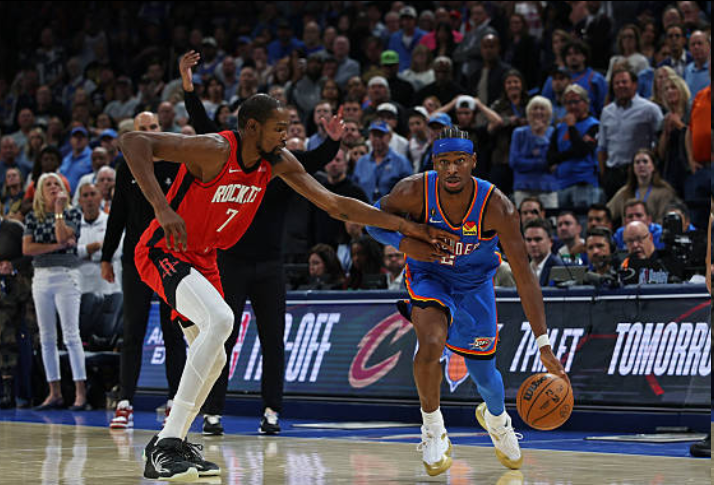 同时, 拉荷马城球 同时, 拉荷马城球